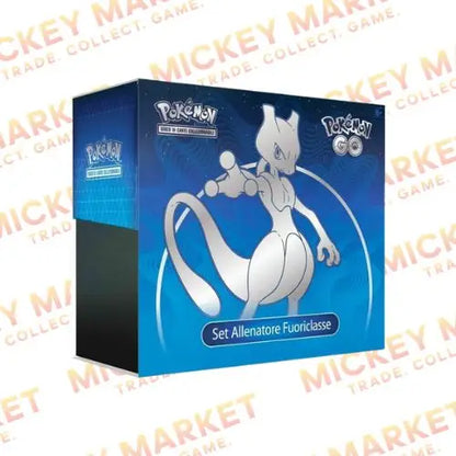 Mickey Market Set Allenatore Fuoriclasse Pokemon GO ITA Italiano